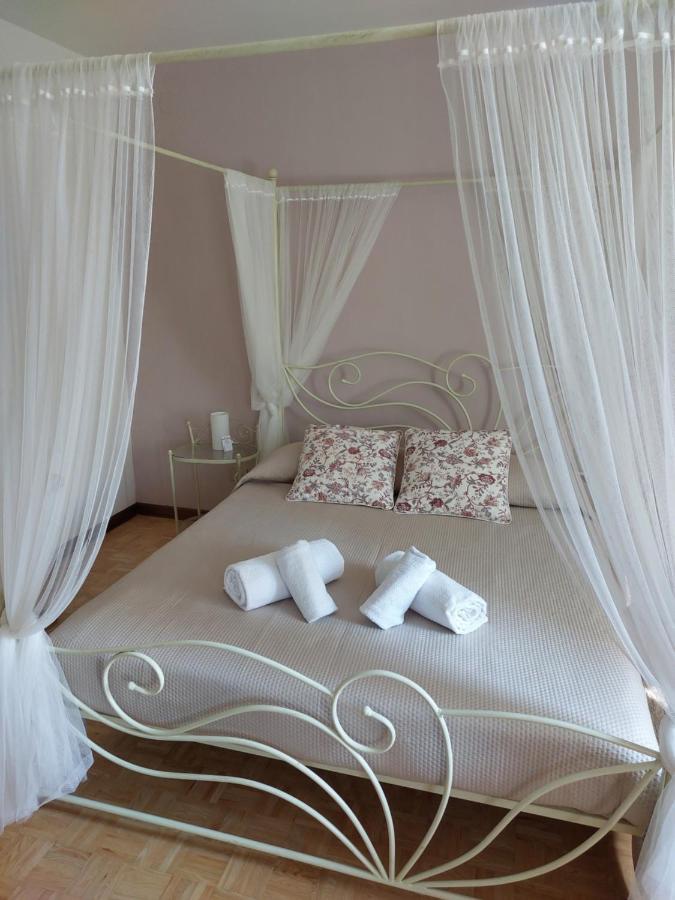 Fragole E Menta Hotel Attimis Exterior photo